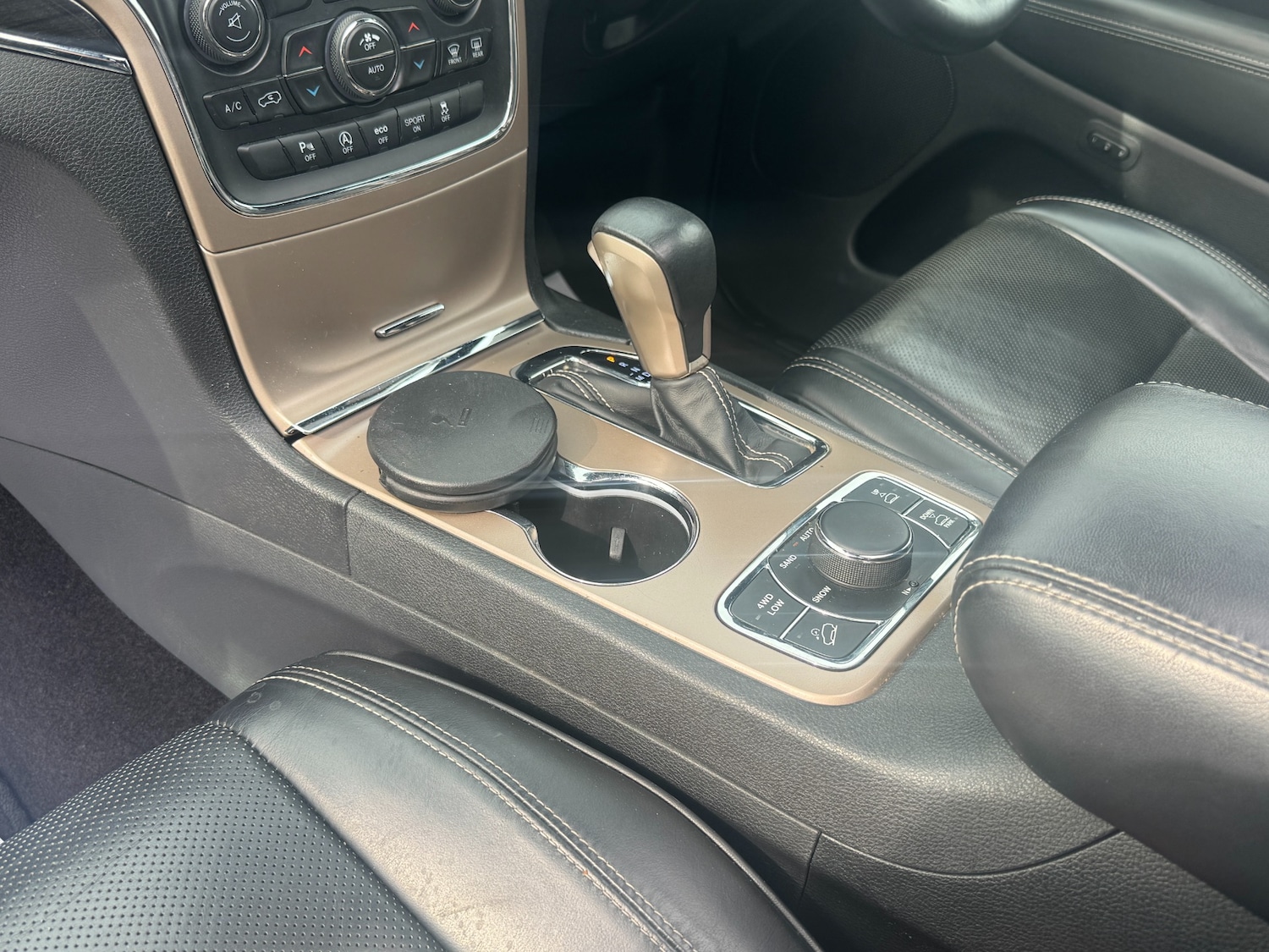 Used Jeep Grand Cherokee 2018 for sale - 77973909: Photo 33