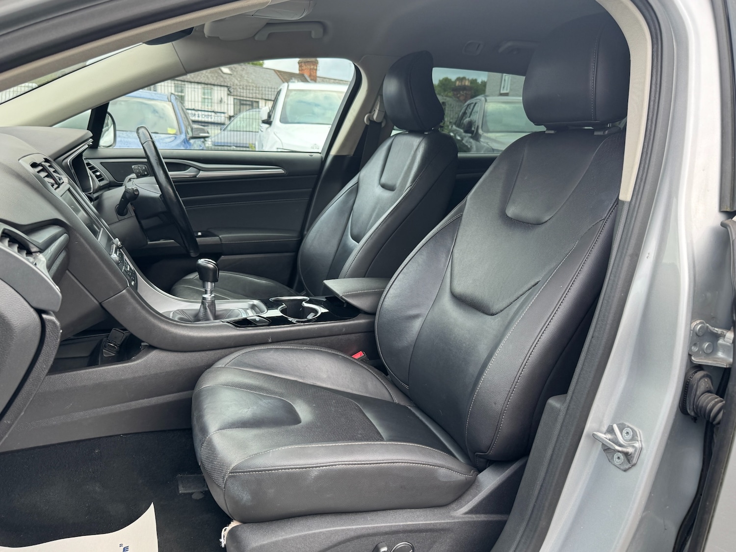 Used Ford Mondeo 2015 for sale - 76025808: Photo 25