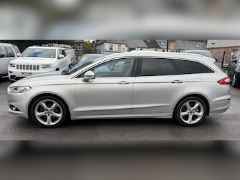 Used Ford Mondeo 2015 for sale - 76025808: Photo