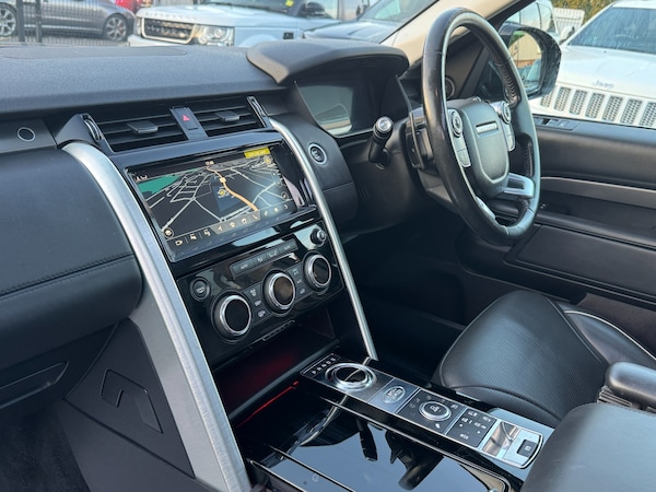 Used Land Rover Discovery 2018 for sale - 76250237: Photo 33