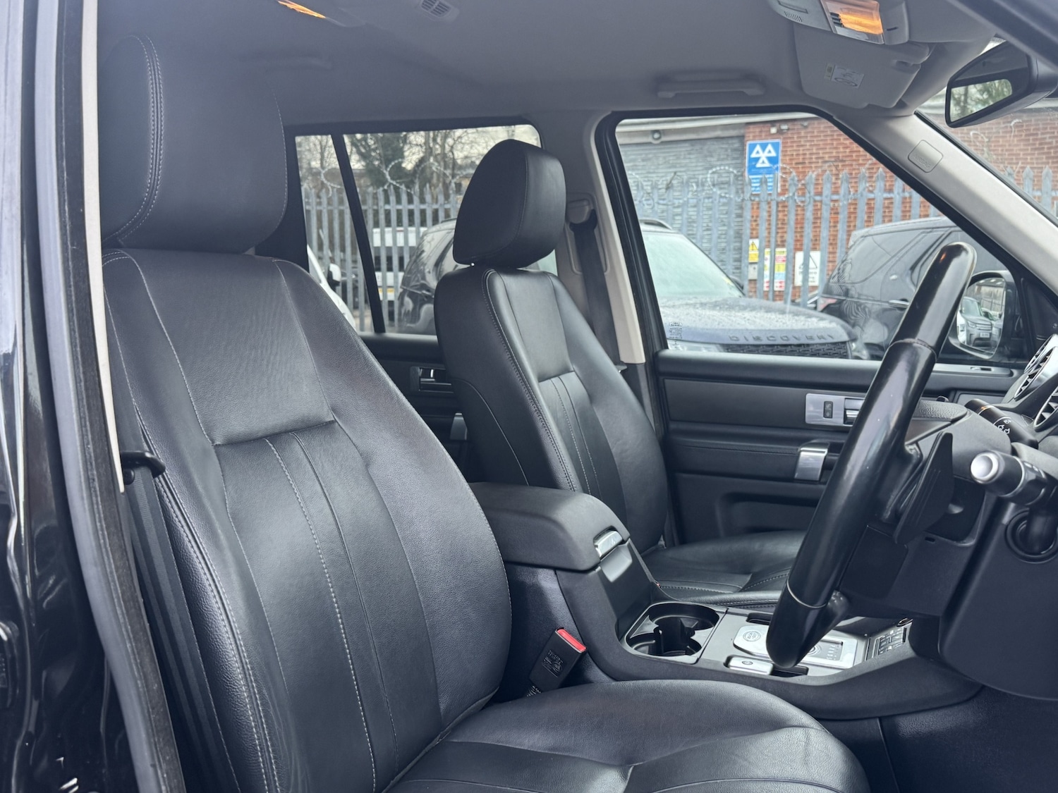 Used Land Rover Discovery 2016 for sale - 77380773: Photo 31