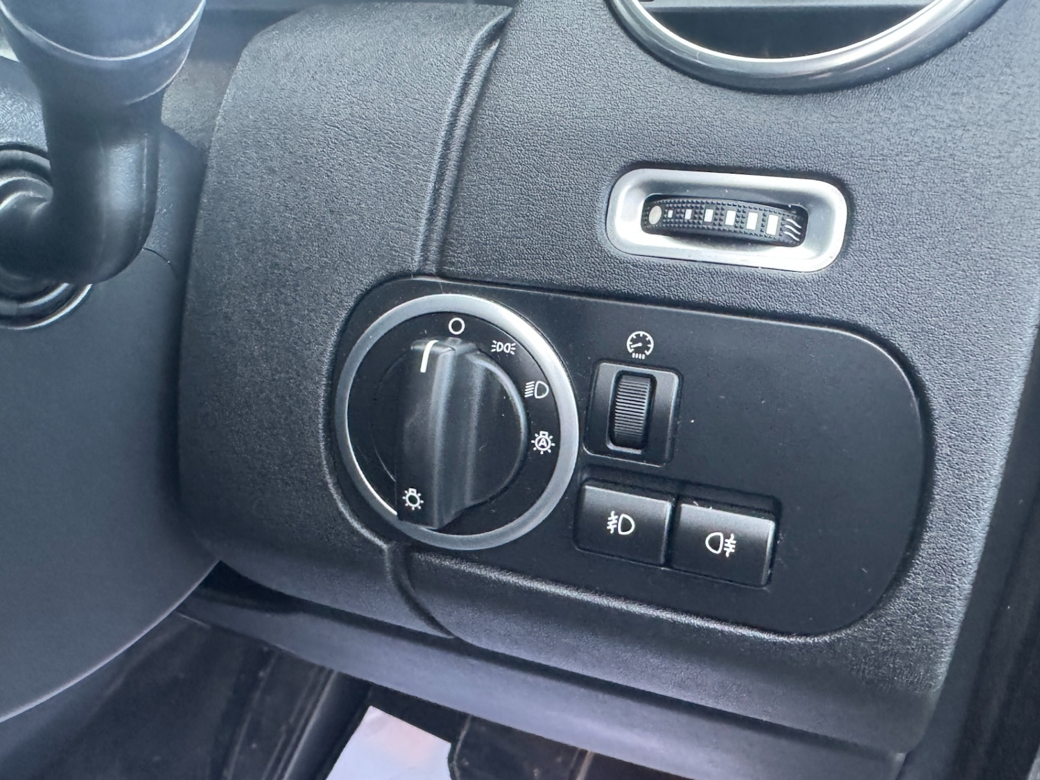 Used Land Rover Discovery 2016 for sale - 77380773: Photo 50