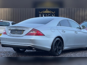 Used Mercedes-Benz CLS 2007 for sale - 77239180: Photo