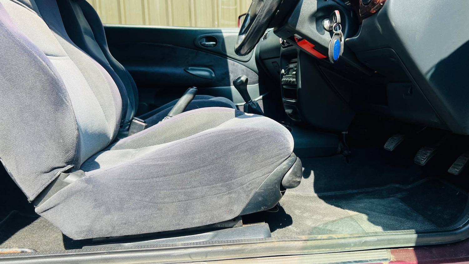 Used Ford Escort 1997 for sale - 77149586: Photo 32