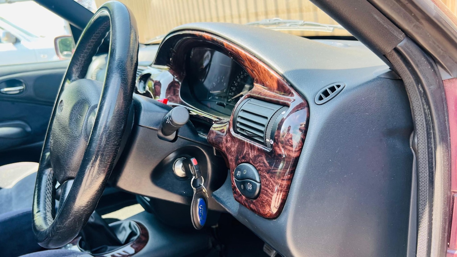 Used Ford Escort 1997 for sale - 77149586: Photo 36