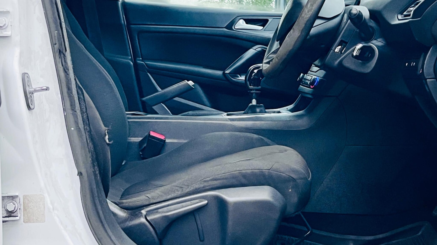 Used Peugeot 308 2015 for sale - 77363336: Photo 34