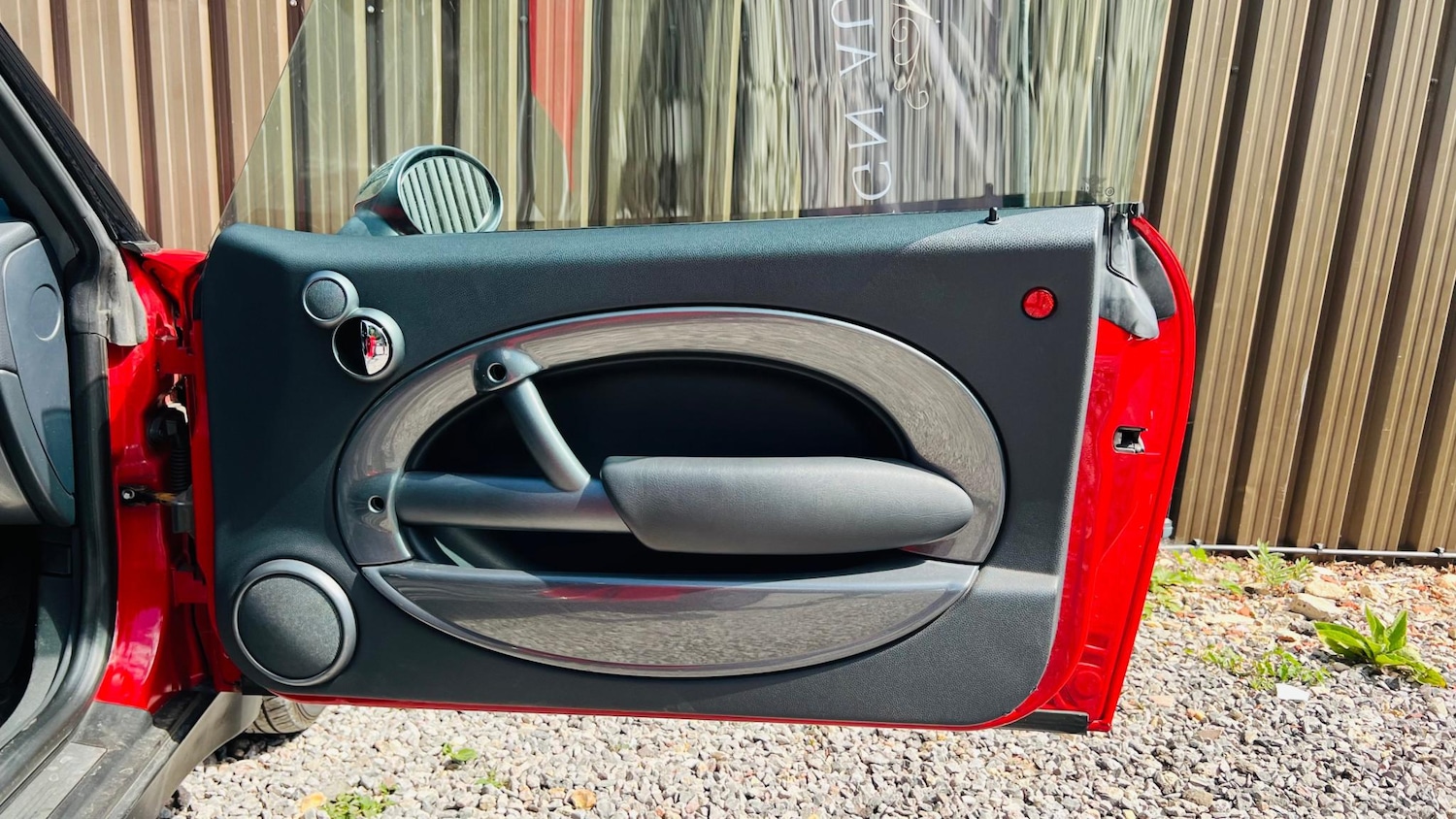 Used MINI Convertible 2005 for sale - 77149585: Photo 10