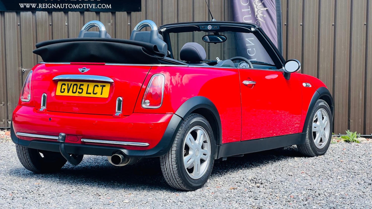 Used MINI Convertible 2005 for sale - 77149585: Photo 28