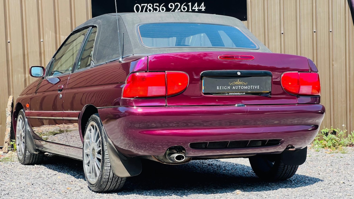 Used Ford Escort 1997 for sale - 77582399: Photo 12
