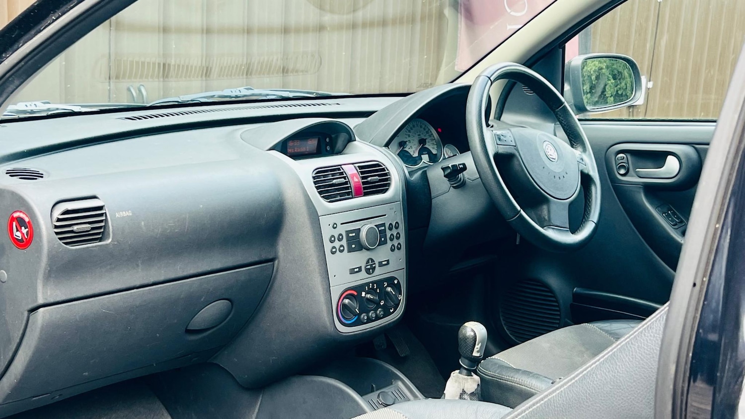 Used Vauxhall Corsa 2006 for sale - 77149589: Photo 17