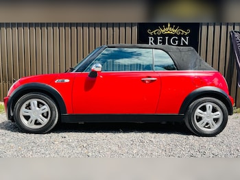 Used MINI Convertible 2005 for sale - 75402910: Photo