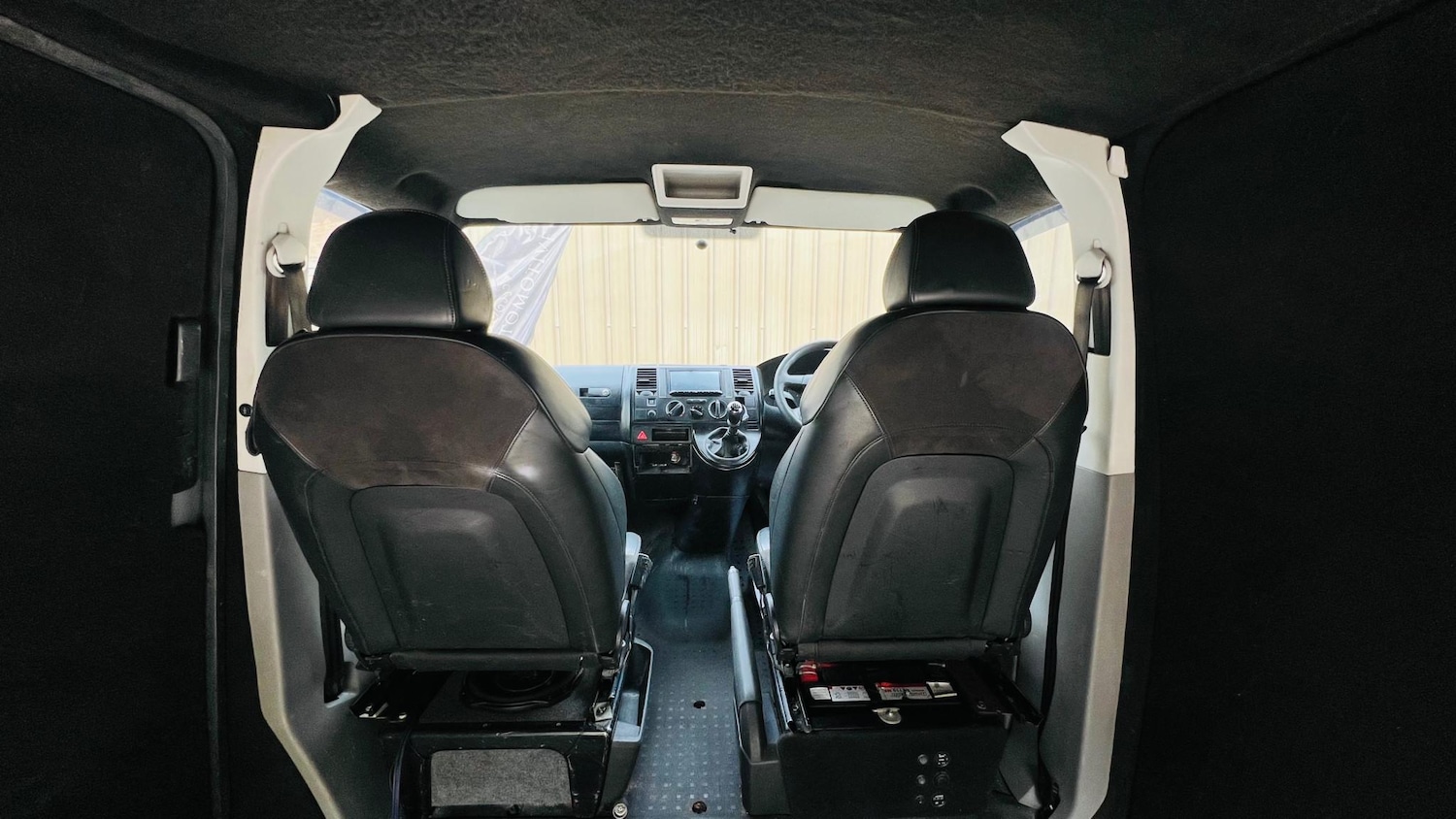 Used Volkswagen Transporter 2008 for sale - 77149572: Photo 67