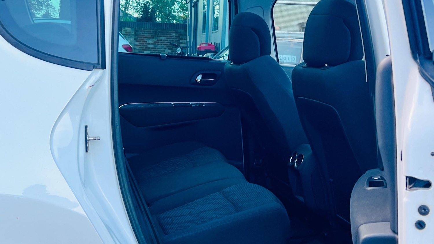 Used Peugeot 3008 2012 for sale - 77149575: Photo 33