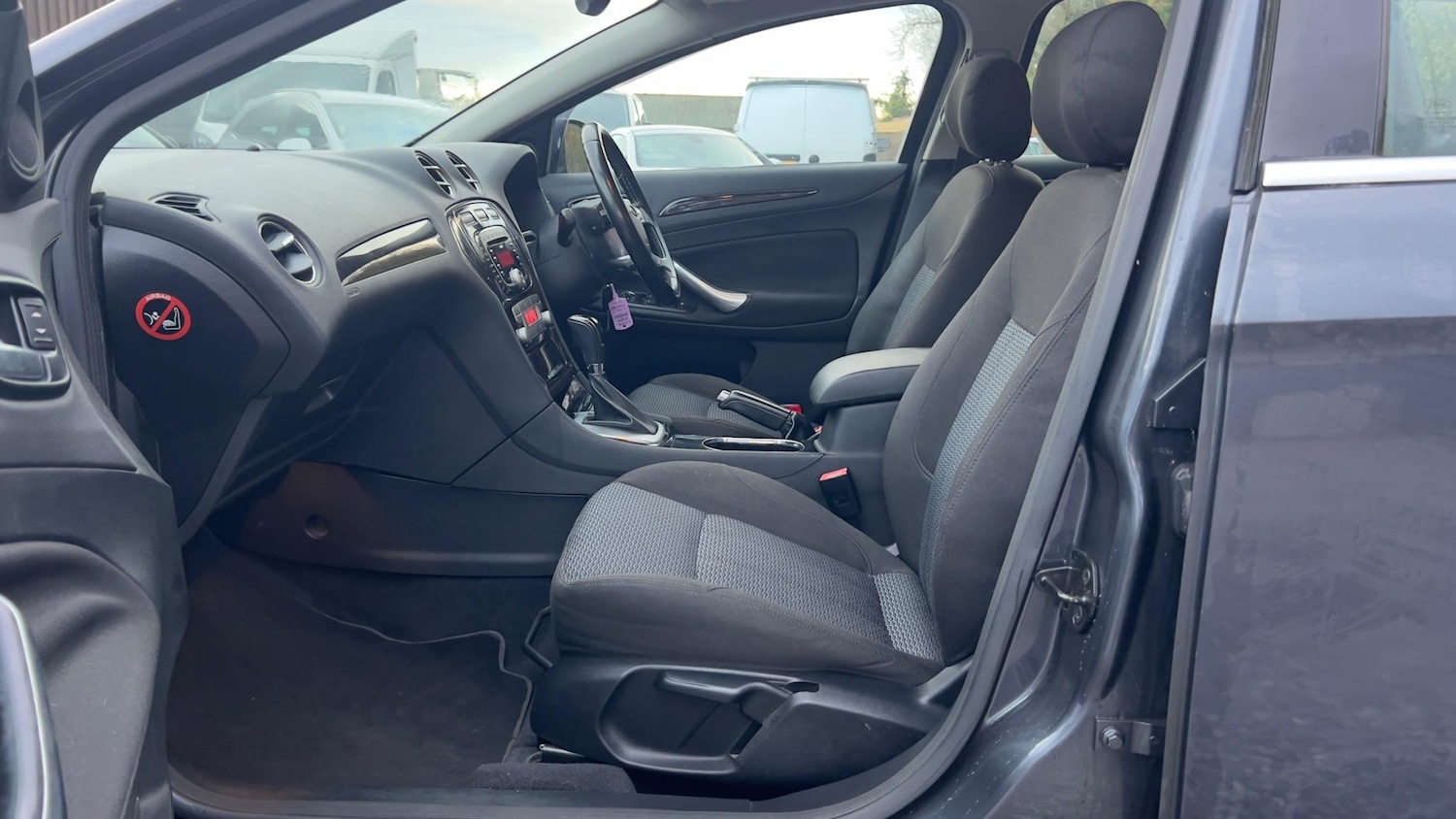 Used Ford Mondeo 2008 for sale - 77149582: Photo 27