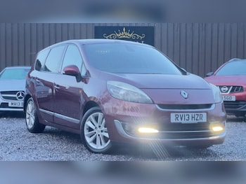 Used Renault Grand Scenic 2013 for sale - 78412169: Photo