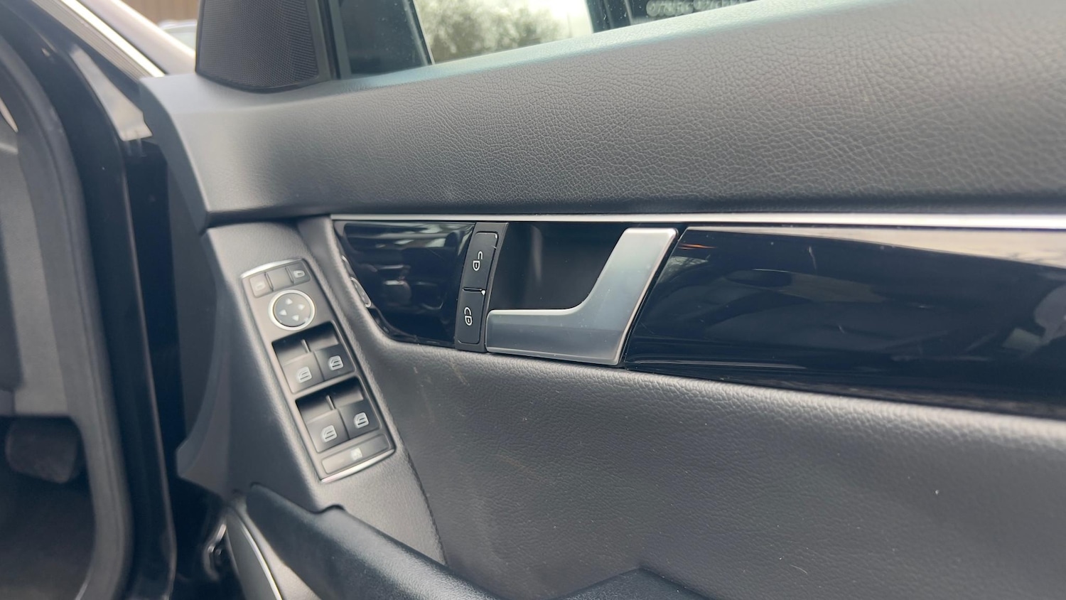 Used Mercedes-Benz C Class 2013 for sale - 77483258: Photo 37