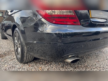 Used Mercedes-Benz C Class 2013 for sale - 77483258: Photo