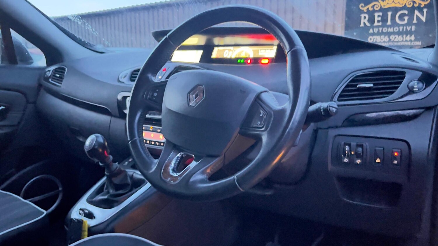 Used Renault Grand Scenic 2013 for sale - 77582393: Photo 38