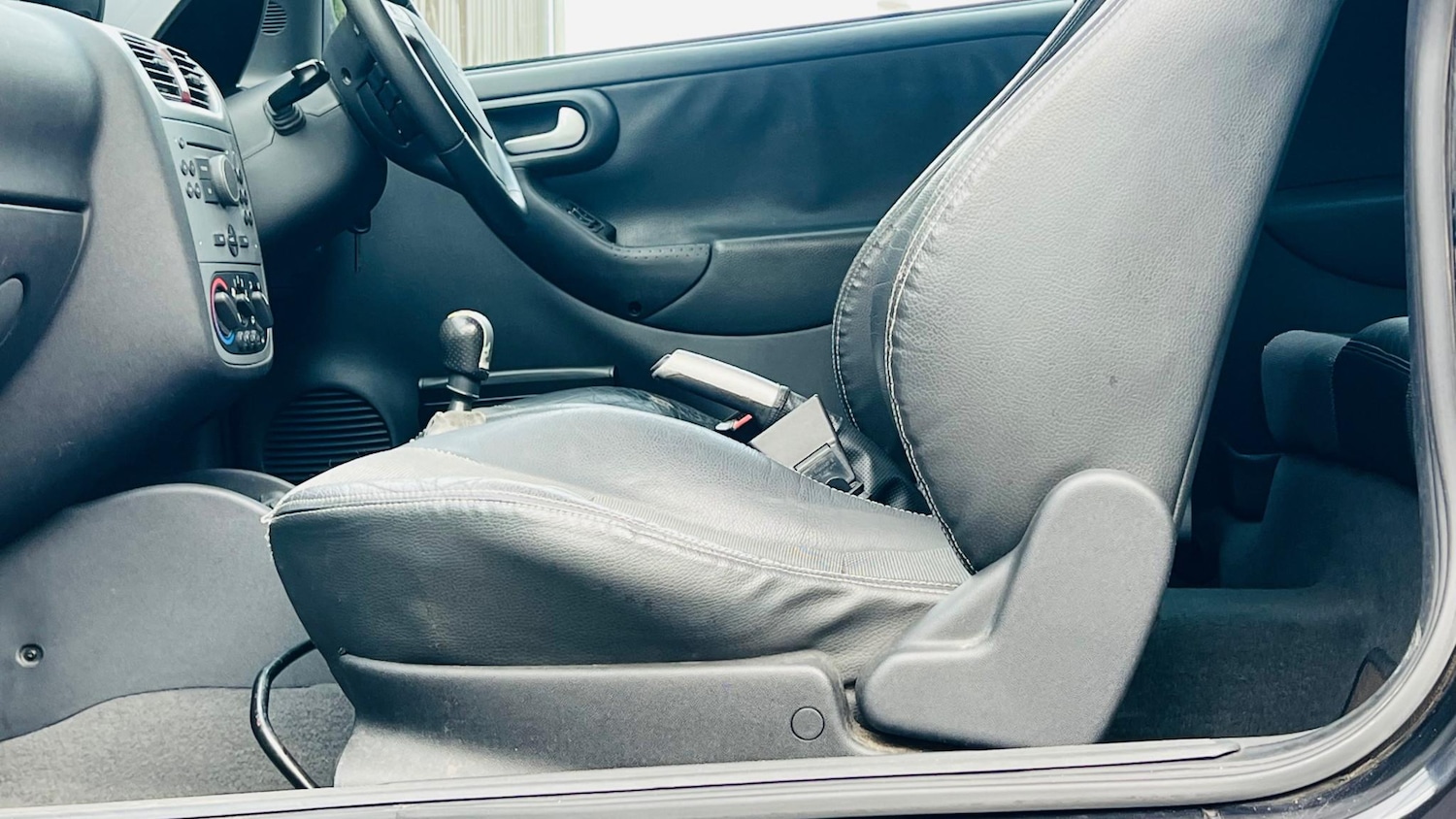 Used Vauxhall Corsa 2006 for sale - 77204850: Photo 18