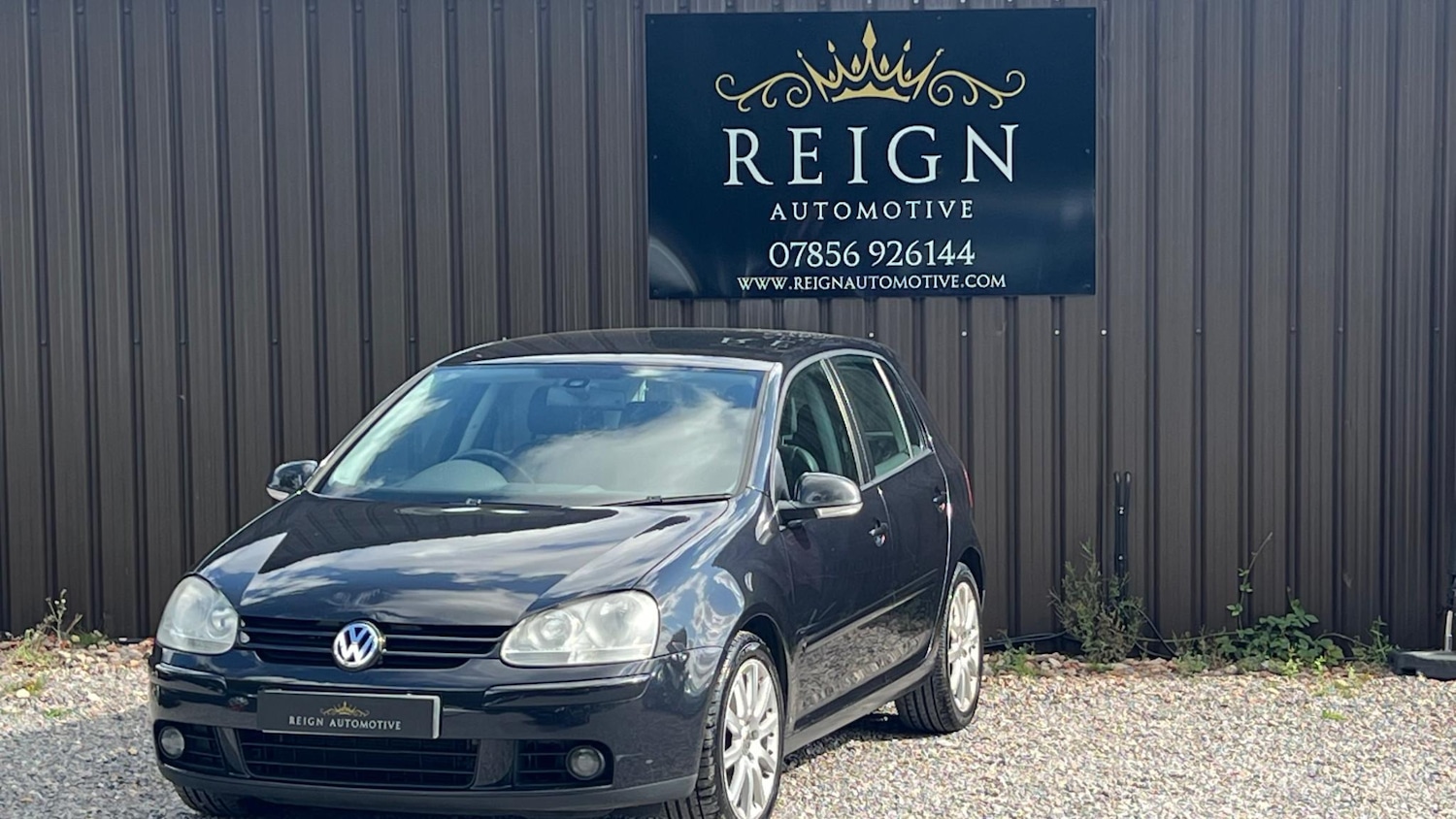 Used Volkswagen Golf 2004 for sale - 77819997: Photo 2