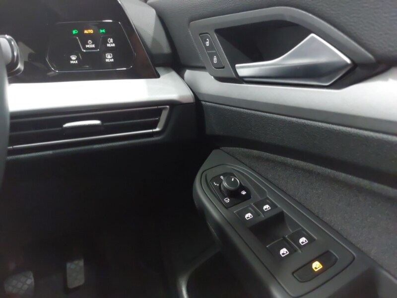Used Volkswagen Golf 2024 for sale - 76816206: Photo 12