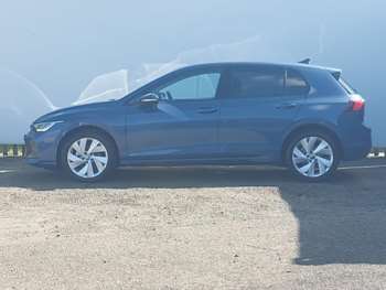 Used Volkswagen Golf 2024 for sale - 74753149: Photo