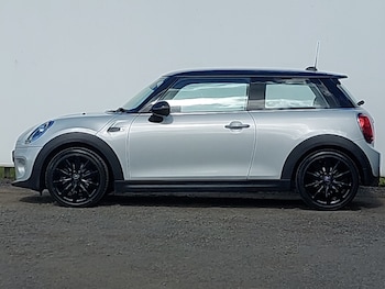 Used MINI Hatch 2019 for sale - 78560012: Photo