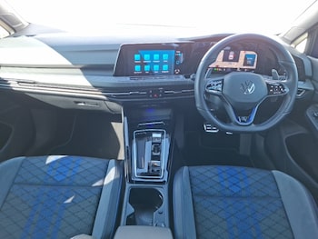 Used Volkswagen Golf 2024 for sale - 79302970: Photo