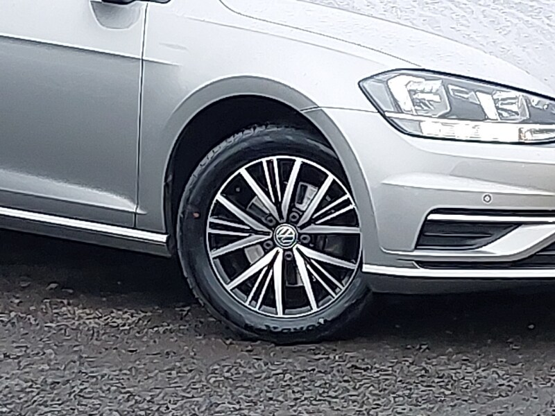 Used Volkswagen Golf 2017 for sale - 77419373: Photo 9