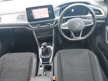 Used Volkswagen T-Roc 2024 for sale - 74944229: Photo