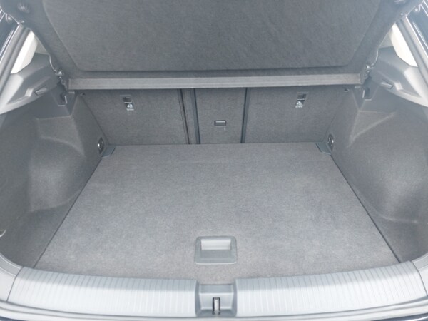 Used Volkswagen T-Roc 2024 for sale - 74944229: Photo 8
