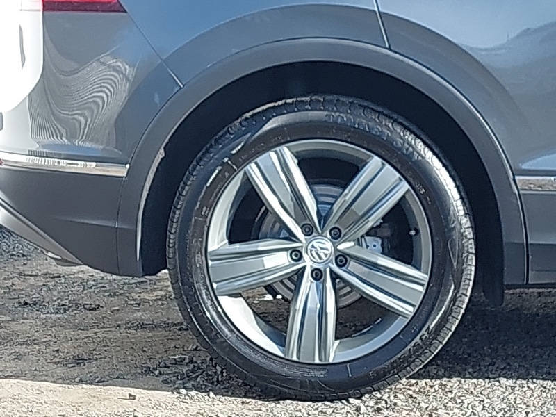 Used Volkswagen Tiguan 2018 for sale - 77948152: Photo 12