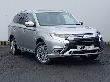 Mitsubishi Outlander feature image