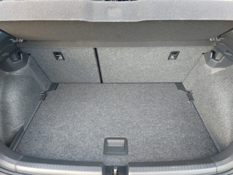 Used Volkswagen Polo 2020 for sale - 76643904: Photo 8