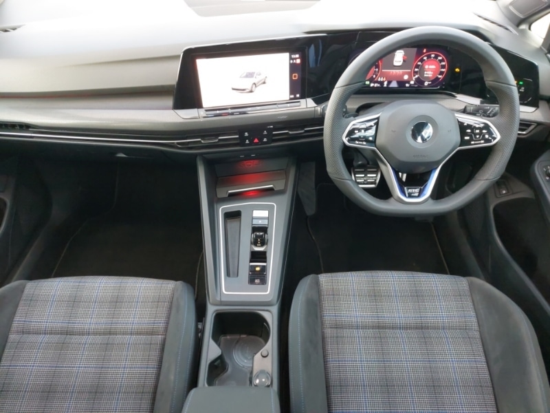 Used Volkswagen Golf 2021 for sale - 76621782: Photo 2