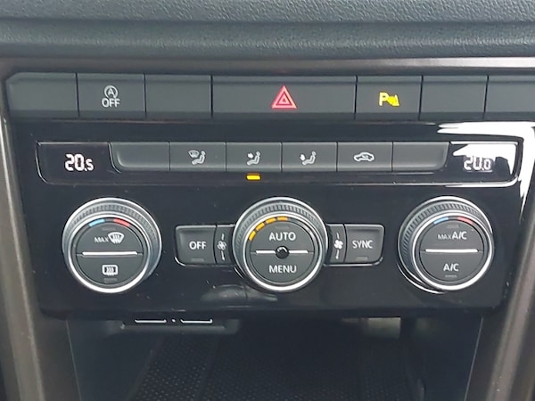 Used Volkswagen T-Roc 2019 for sale - 76166240: Photo 16