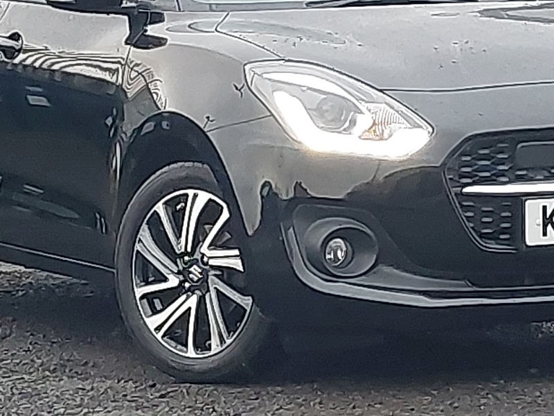 Used Suzuki Swift 2023 for sale - 77393000: Photo 9