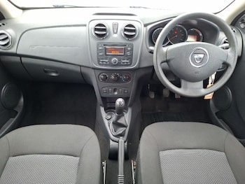Used Dacia Sandero 2016 for sale - 78953051: Photo