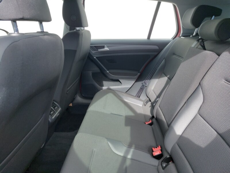 Used Volkswagen Golf 2017 for sale - 78183637: Photo 6