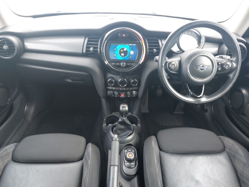 Used MINI Hatch 2018 for sale - 77999876: Photo 2