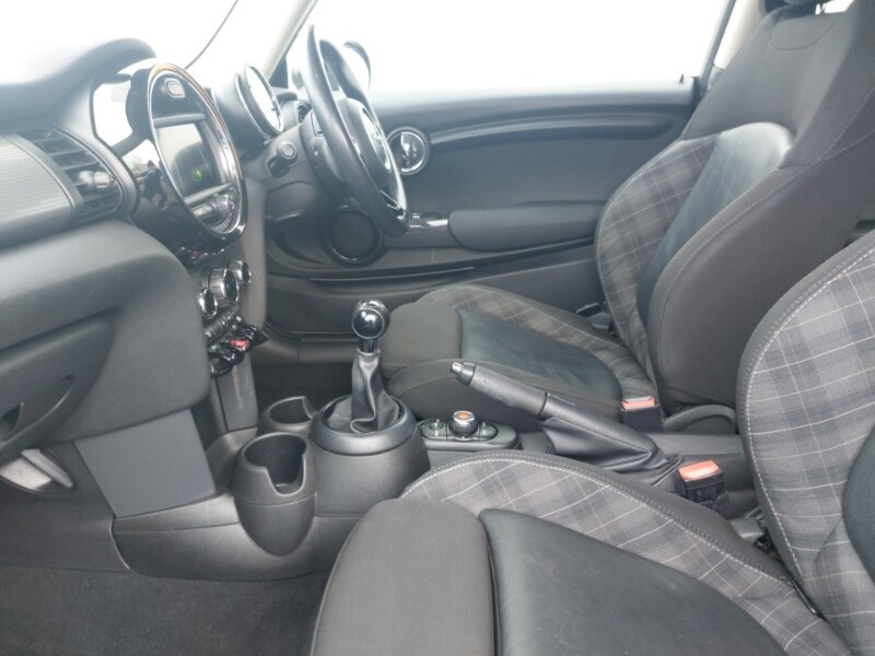 Used MINI Hatch 2018 for sale - 77999876: Photo 5