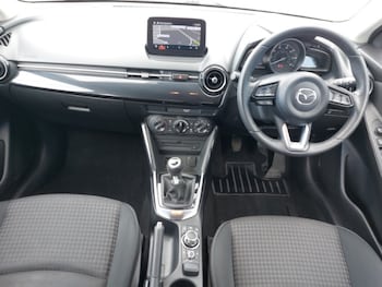 Used Mazda Mazda2 2017 for sale - 76094018: Photo 2
