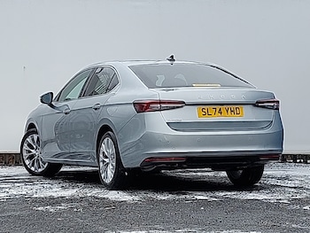 Used Skoda Superb 2024 for sale - 77090342: Photo