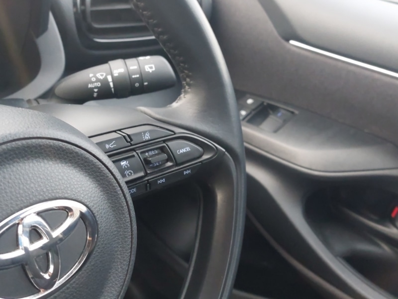 Used Toyota Yaris 2023 for sale - 76947426: Photo 19