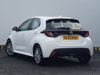 Used Toyota Yaris 2023 for sale - 76947426: Photo