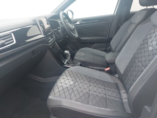 Used Volkswagen T-Roc 2024 for sale - 74873895: Photo 5