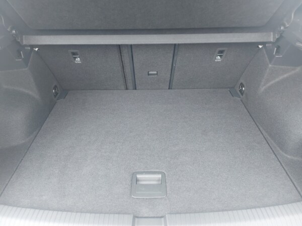 Used Volkswagen T-Roc 2024 for sale - 74873895: Photo 8