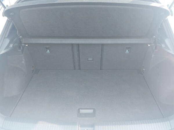 Used Volkswagen T-Roc 2022 for sale - 74940403: Photo 8