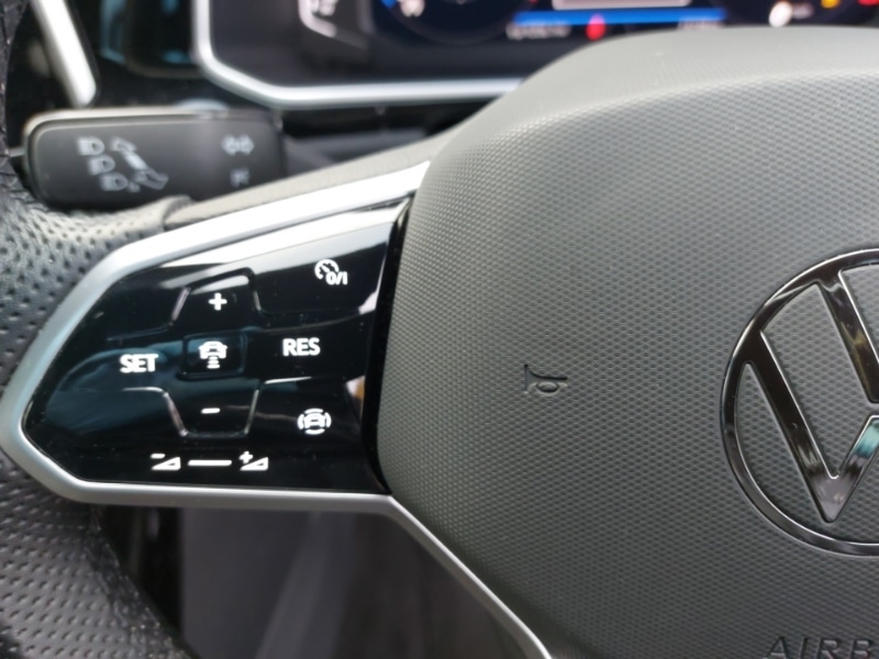 Used Volkswagen T-Roc 2023 for sale - 76643894: Photo 18