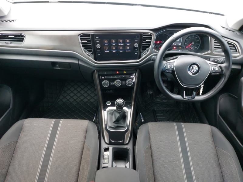 Used Volkswagen T-Roc 2019 for sale - 76465204: Photo 2